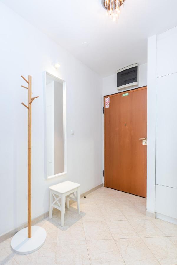 B&A - Center Of Split Apartment Exterior photo